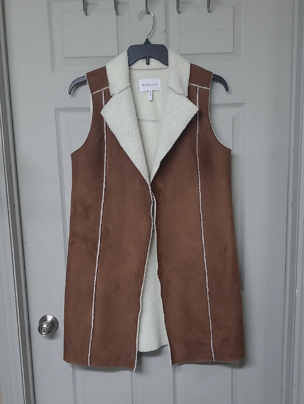 BCBGeneration Sherpa Knit Long Faux Suede Vest Cinnamon Medium GUC - Picture 4 of 11